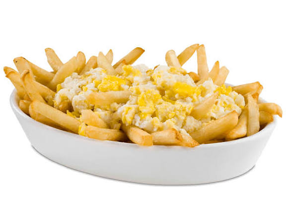 Papas Fritas con huevo revuelto