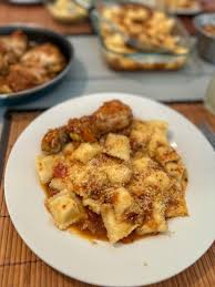 Ravioles Con Estofado de Alitas de Pollo